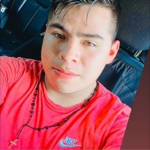 Meet your Posher, Moises